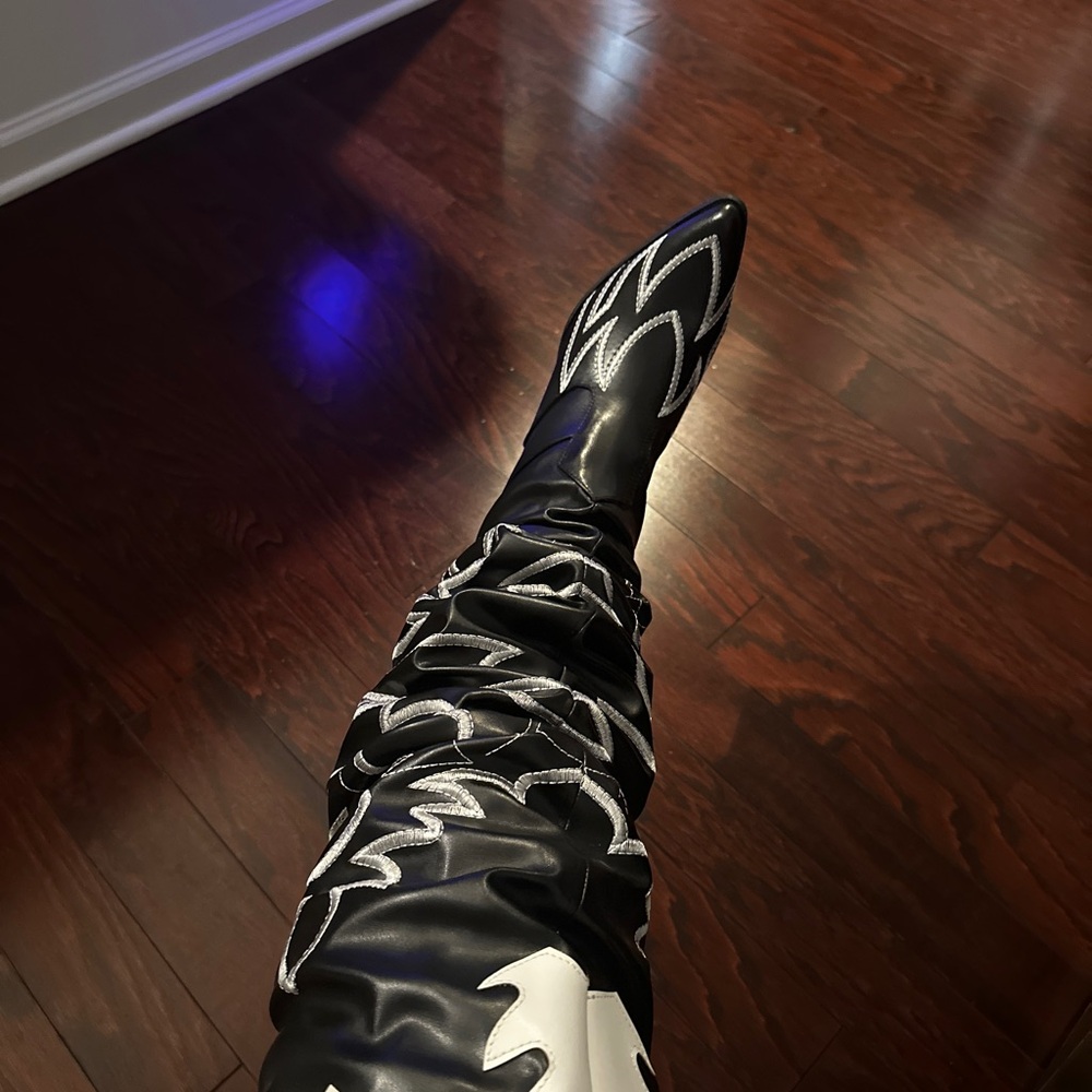 KELSEY OVER THE KNEE WESTERN BOOT IN BLACK WHITE